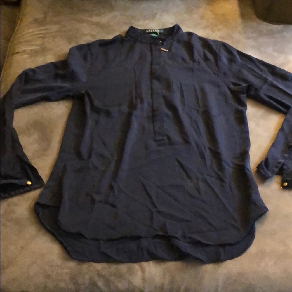 Sleek pretty blue blouse